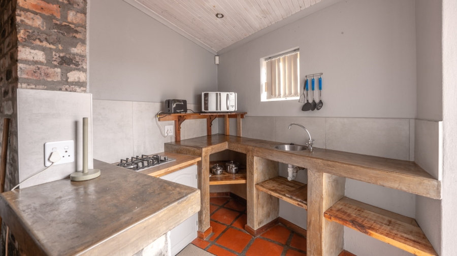 To Let 1 Bedroom Property for Rent in Struisbaai Western Cape